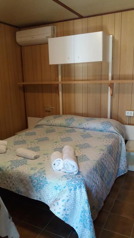 Villaggio Camping Tesonis Beach Tertenìa Extérieur photo